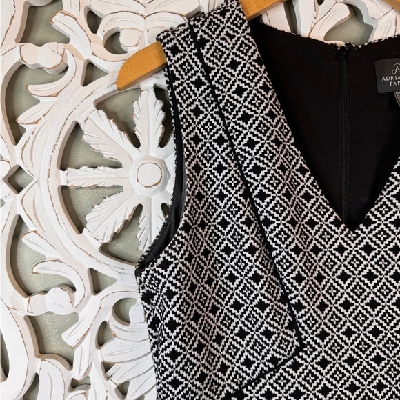 Adrianna Papell Geometric V Neck Textured Sheath Dress Black White 10 - Picture 3 of 9